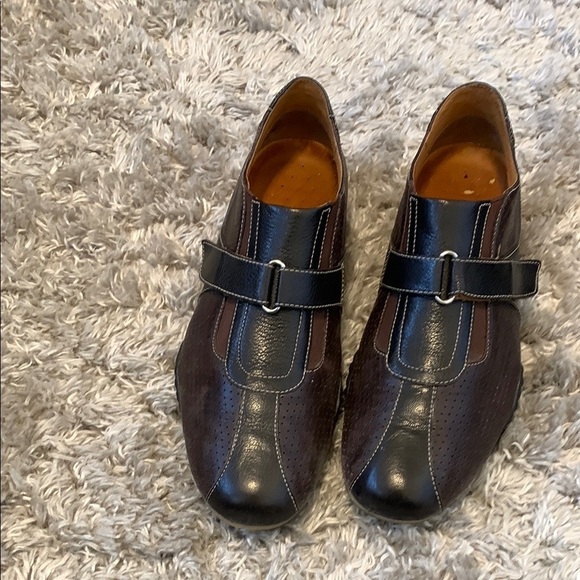 Nike Air by Cole Haan Leather Shoes - Picture 2 of 9